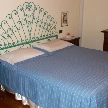Casa Daniela פיאטרה סנטה